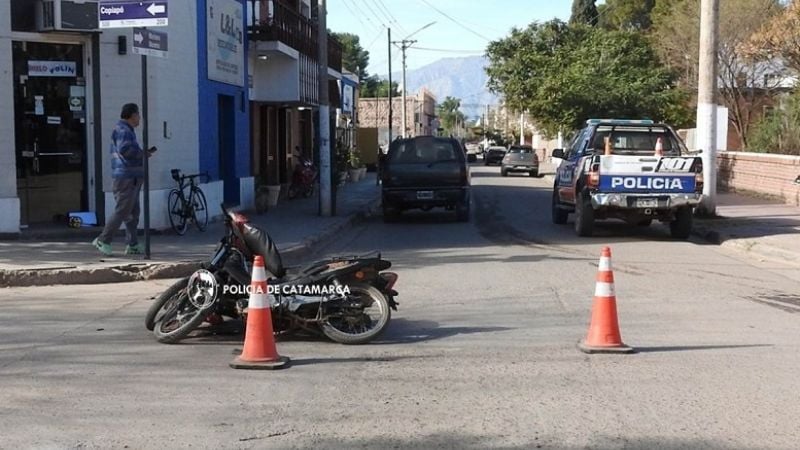 Choque en el centro de Tinogasta