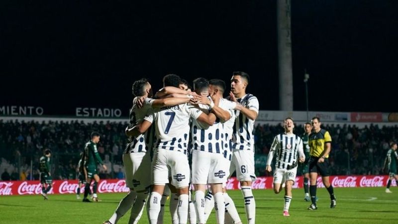 Talleres no se baja de la pelea por el título