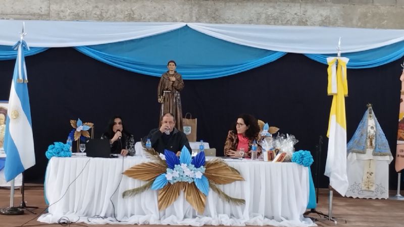 Concluyeron importantes jornadas para la formación y el encuentro de los docentes catamarqueños