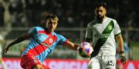 ARSENAL Y BANFIELD sigue complicados en los puestos de abajo.