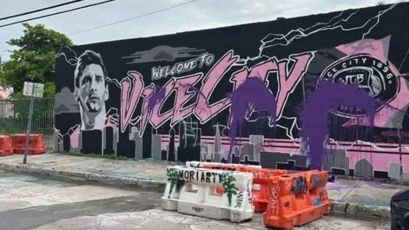 Messi en medio del “caliente” Clásico del Sol