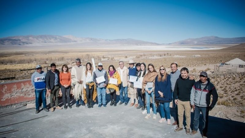Laguna Blanca recibió su certificado de candidato a mejor pueblo turístico del mundo