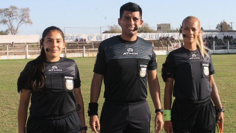 Día histórico en Las Chacras; dos chicas jueces de línea