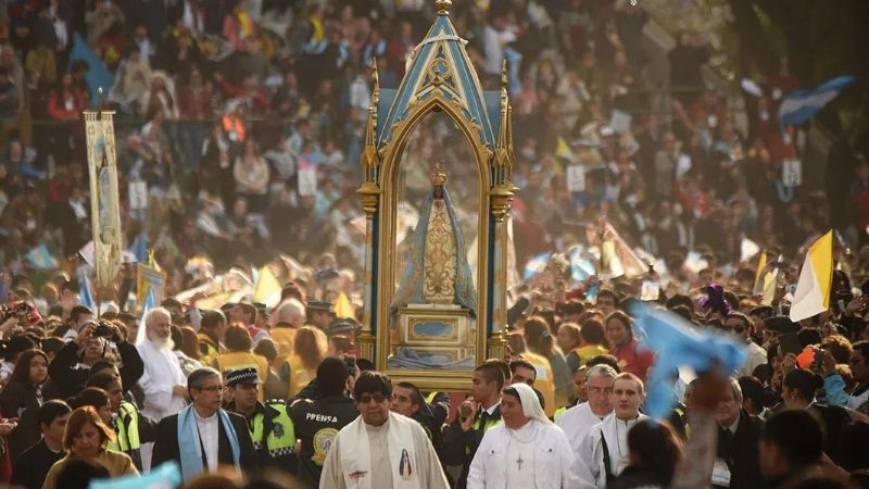 Viernes 11 de agosto: Peregrinación Policial