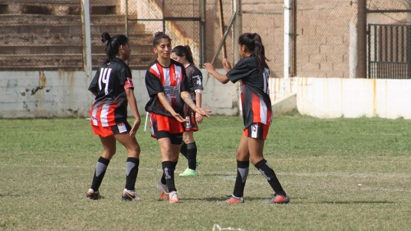 Las “Sagradas” bailaron al ritmo del “Cuarteto Pincha”