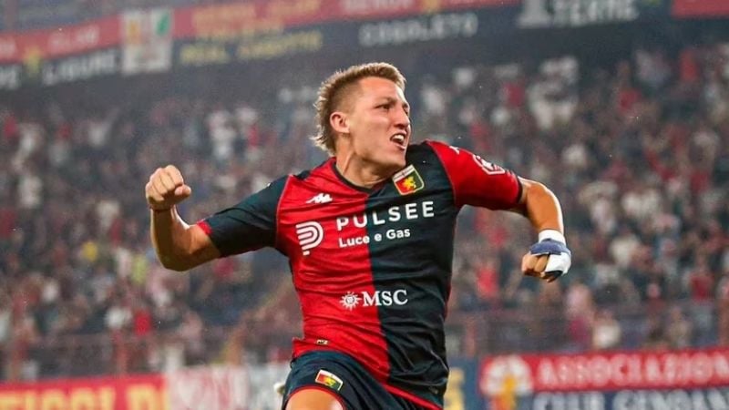 Debut “rápido y furioso” de Retegui en el Genoa