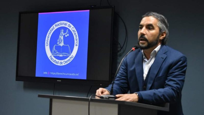 Flamantes profesores