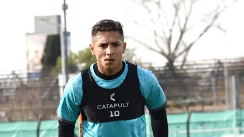 "Ahora estoy casa" dijo Almendra en su presentación en Racing