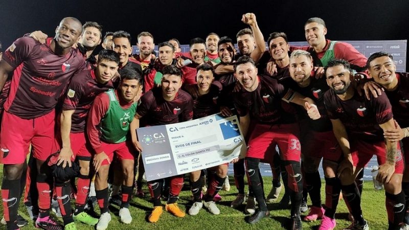 Colón eliminó a Lanús y enfrentará a Talleres