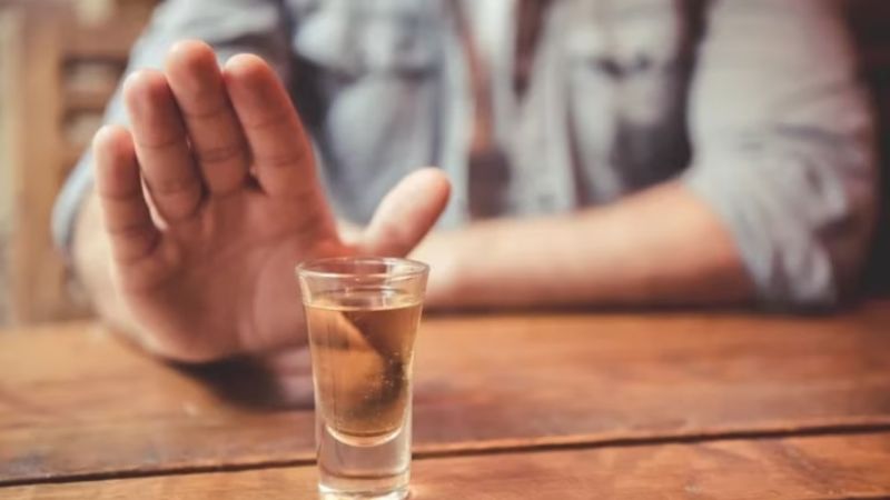 Tratamiento genético experimental logró suprimir la adicción al alcohol