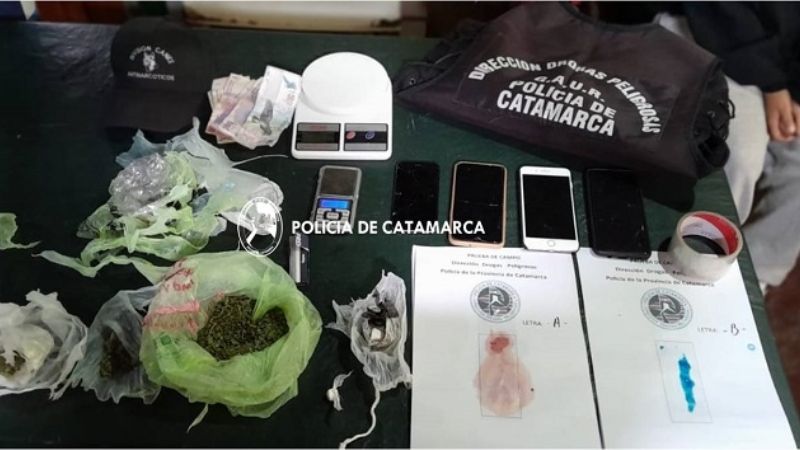 Tres detenidos con marihuana y cocaína