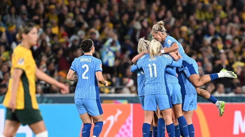 Inglaterra venció a Australia y jugará la final con España