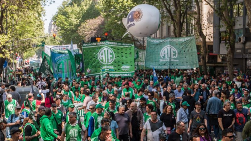 ATE le reclamó al Gobierno aumento salarial y suma fija