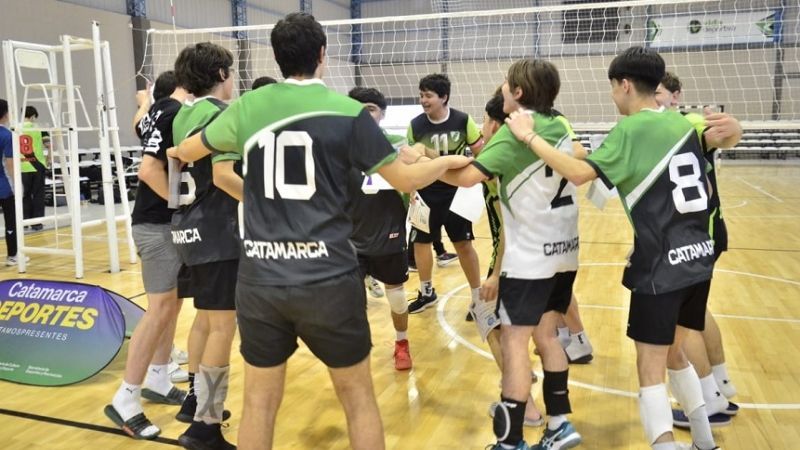 Capital se quedó con todas las plazas del Vóley a los “Evita”