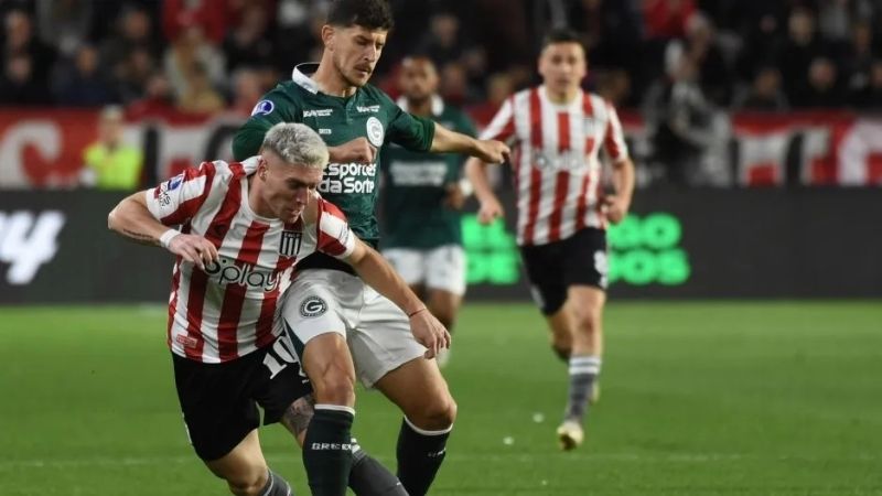 Estudiantes goleó 3-0 a Goiás por la Copa Sudamericana