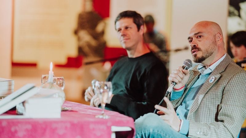 Presentaron el segundo libro de la saga Comodines en la Casa de la Cultura