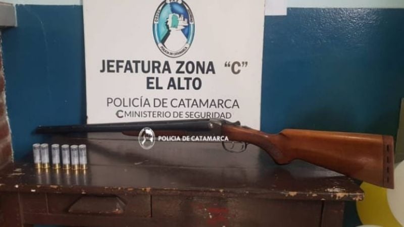 Agredió a un sujeto y baleó un vehículo