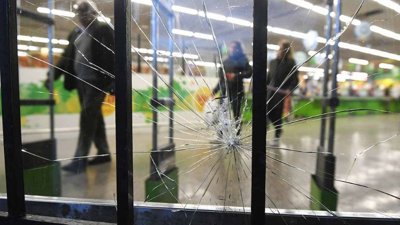 Noche de tensión en Río Cuarto: al menos 17 detenidos por intentos de saqueos a comercios