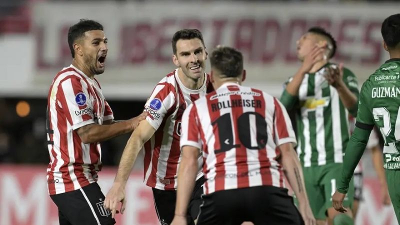 Estudiantes visita al Corinthians, por la Sudamericana