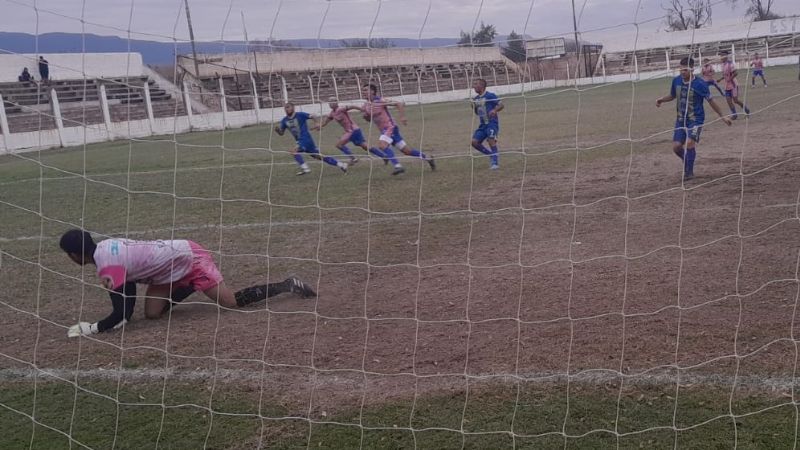 “La Villa” y “La Juve” líderes; La Merced, “cosa de locos”