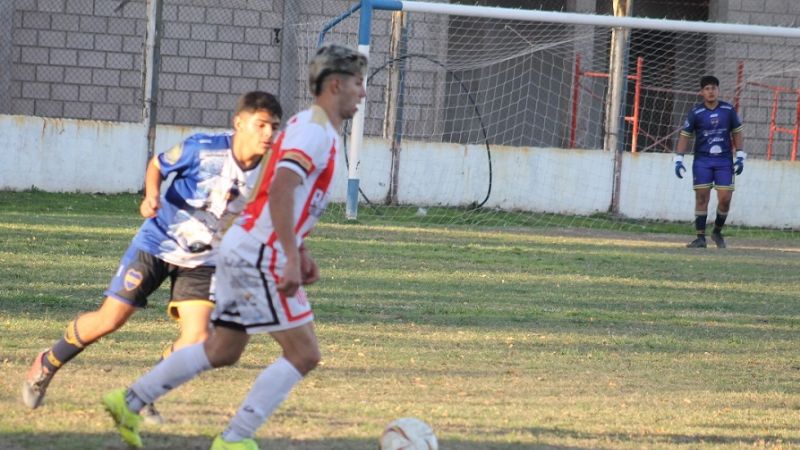 Coronel Daza goleó y dejó todo como estaba