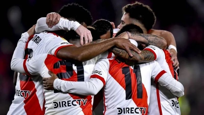 River perdía y terminó goleando 5-1 a Barracas