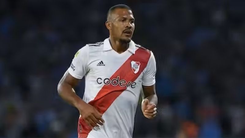 River perdía y terminó goleando 5-1 a Barracas