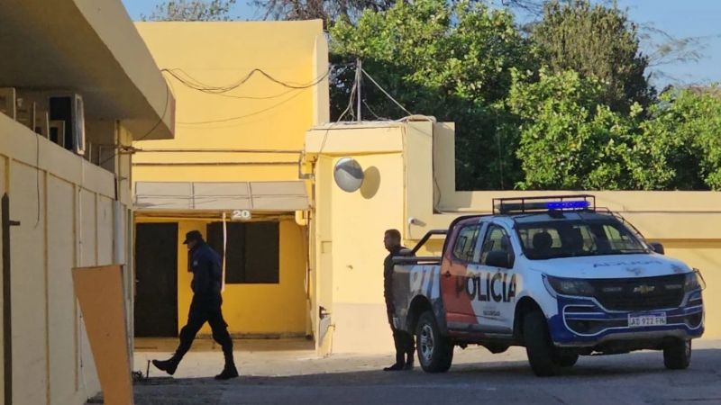 Depravado detenido con menores en un hotel alojamiento