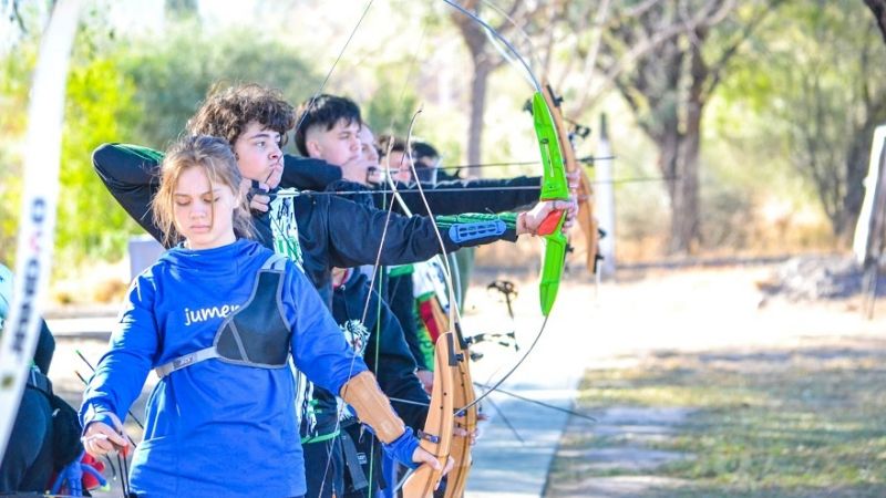 Robledo y Varas clasificaron en Tiro con Arco
