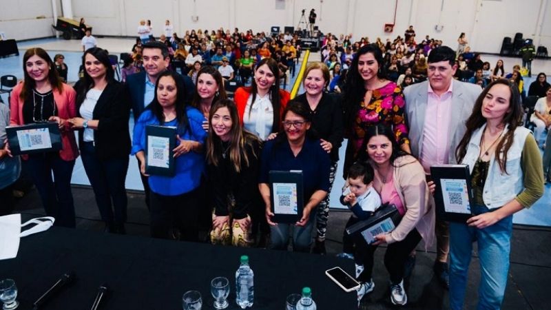 Promotoras territoriales recibieron tablets