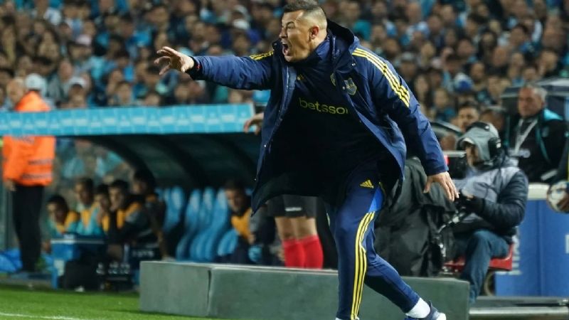 Almirón: "River puede esperar...", para jugar con Boca