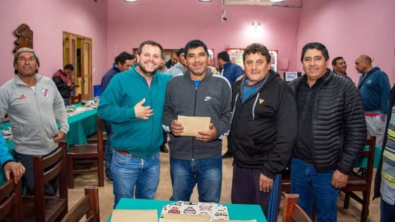 Paclín: Otorgaron aportes para organizar las finales
