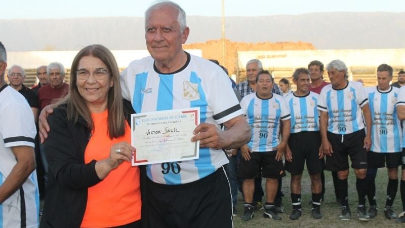 Tarde “gloriosa” cerró la fiesta por los “90” en Las Chacras