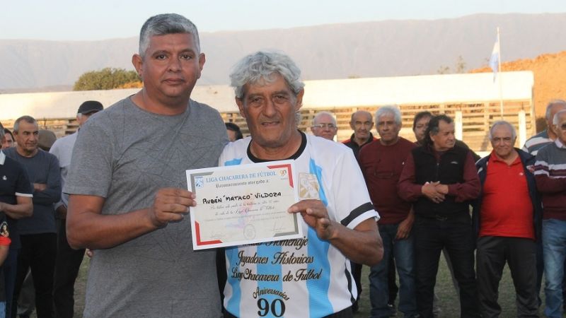 Tarde “gloriosa” cerró la fiesta por los “90” en Las Chacras