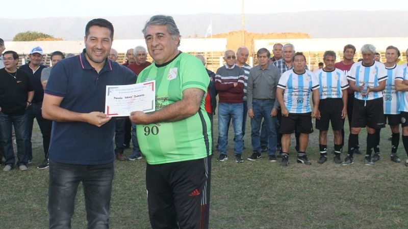 Tarde “gloriosa” cerró la fiesta por los “90” en Las Chacras