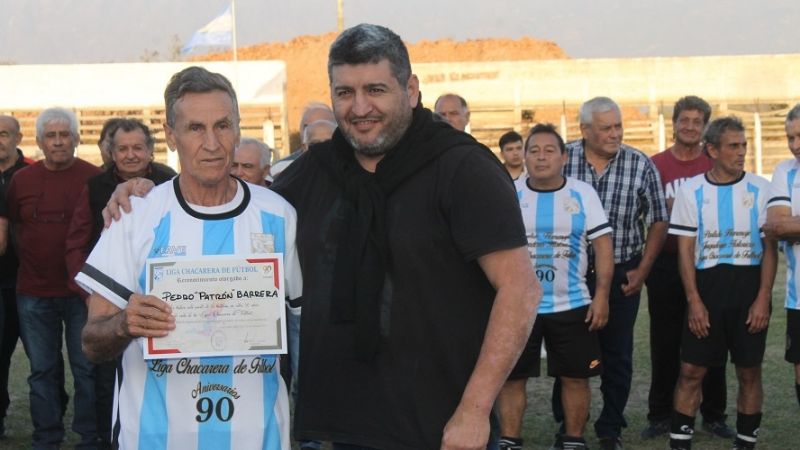 Tarde “gloriosa” cerró la fiesta por los “90” en Las Chacras