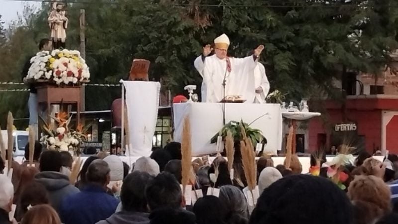 “Le pidamos a San Cayetano que nos  ayude a ponernos la patria al hombro”
