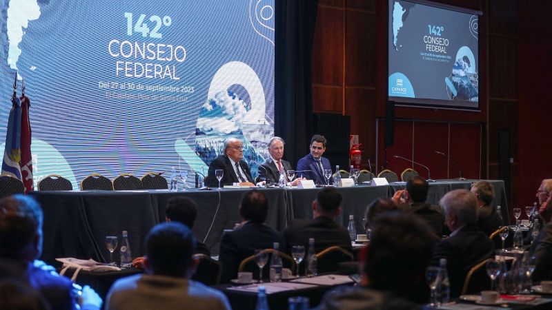 “El proyecto de Massa prioriza mantener el crecimiento”