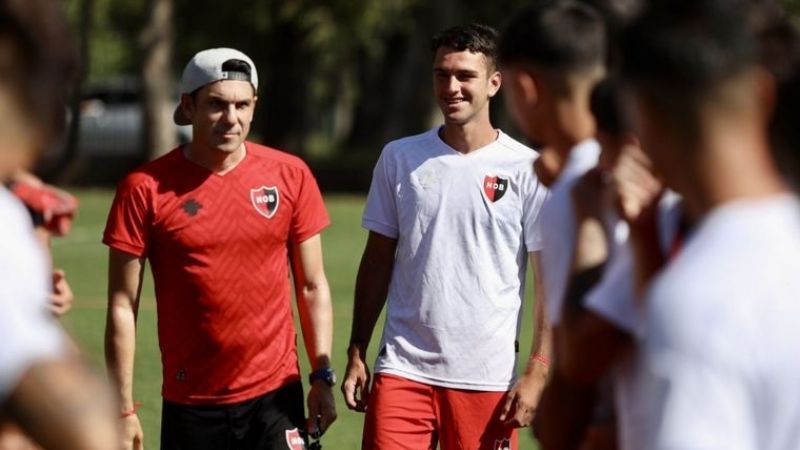 Newell's y River de Uruguay, abren el fútbol veraniego