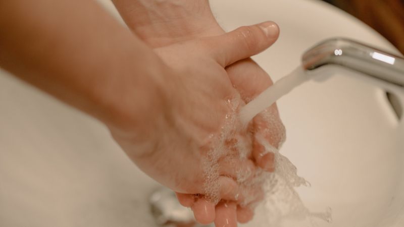 Una canilla que gotea desperdicia 12 mil litros de agua anuales