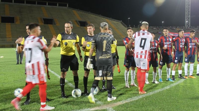 Goleada del “león”, papelón ”Santo” y bochorno policial