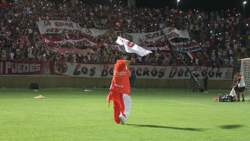 Goleada del “león”, papelón ”Santo” y bochorno policial