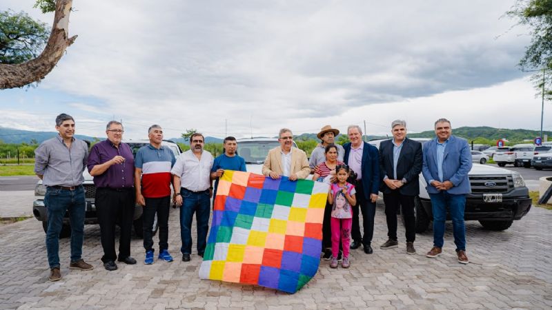 YMAD donó camionetas a las comunidades de Belén y Antofagasta de la Sierra 