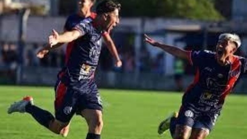 Las Palmas ganó en la otra llave de la Región Centro