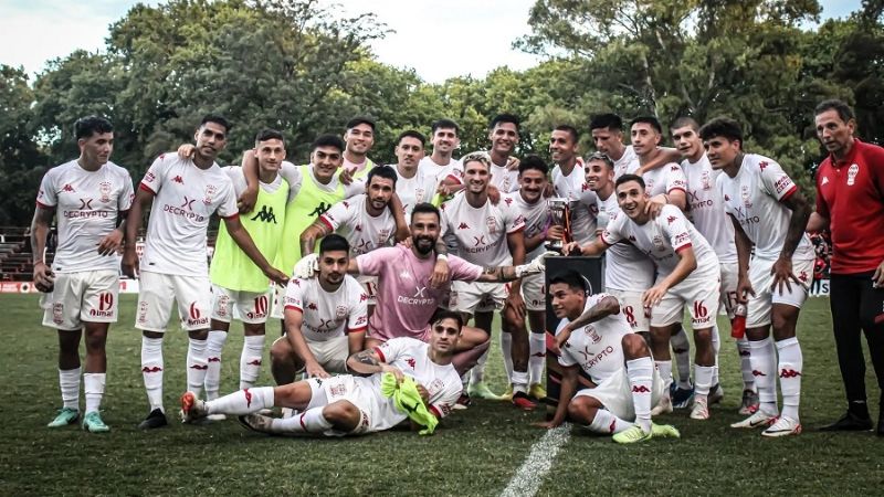 Huracán festejó en el debut de Sava como DT