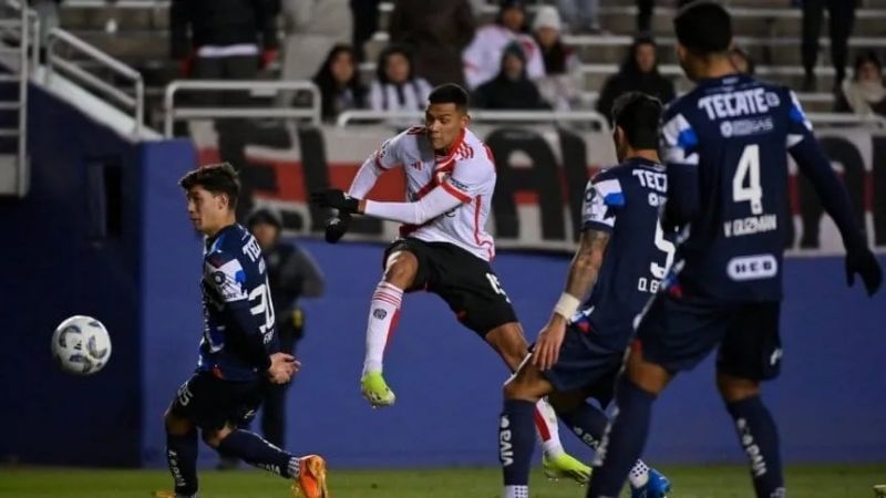 River rescató un empate, tras sufrir errores propios