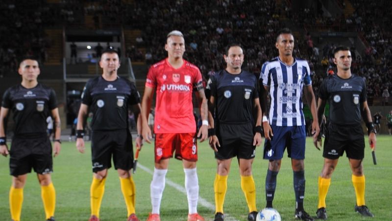 Villa Cubas no pagó los árbitros y lo intimaron