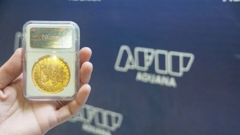 Aduana evitó el ingreso ilegal de 18 monedas y 327 lingotes de platino