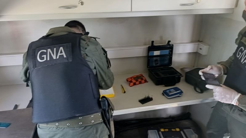 Incautan 2 kilos de cocaína escondidos en un ómnibus de larga distancia