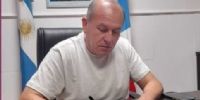 INTENDENTE DE CAPAYÁN, Alfredo Hoffmann, firmando el decreto de la 